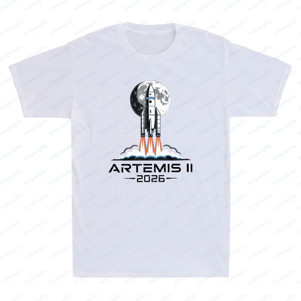 T-shirt Grafica 2026 Moon Rock - Summer Clothing Trends For Men 2026 recensione e prezzo