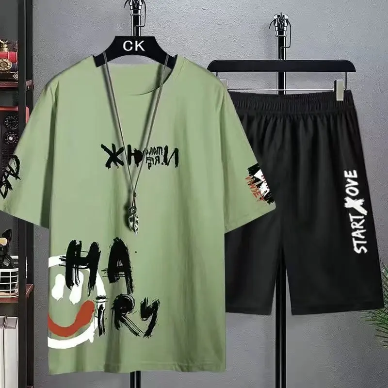 Completi da Uomo Estate 2026:  - Summer Clothing Trends For Men 2026 recensione e prezzo